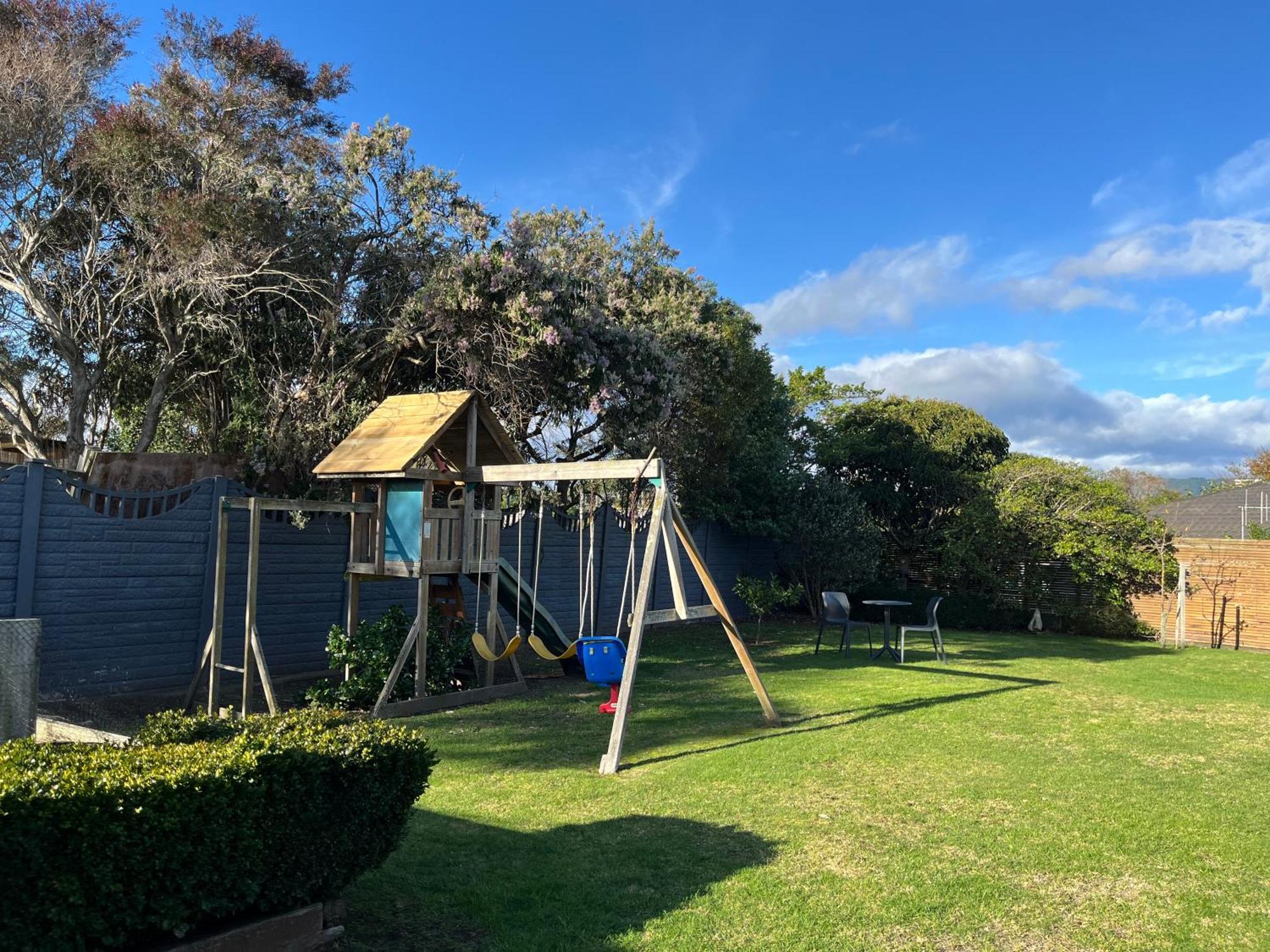 Tudor Manor Bed & Breakfast Paraparaumu Exterior foto